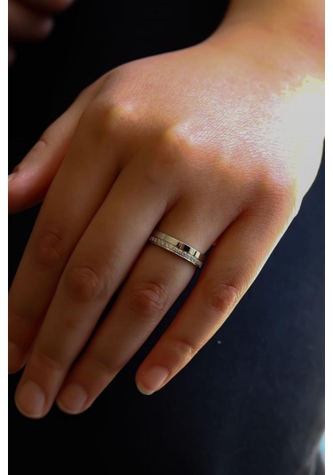 Semiz Altın Beyaz Yarımtur Altın Alyans