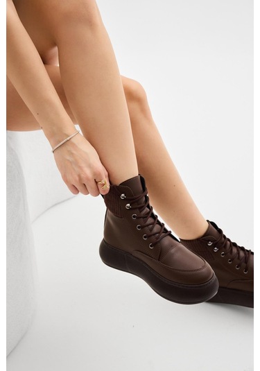 Kalın Poli Taban Lastik Boğazlı Bağcıklı Kadın Kahve Cilt Günlük Bot Tbrds005 Kahve Cilt