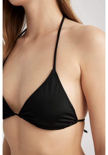 Defacto Fall İn Love Regular Fit Üçgen Bikini Üstü T3666az23spbk81 Siyah