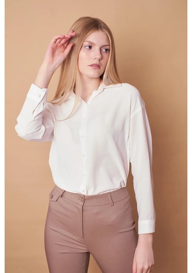Kadın Yakalı Düşük Omuzlu Uzun Kol Likrasız Kumaş Gömlek-krem Krem