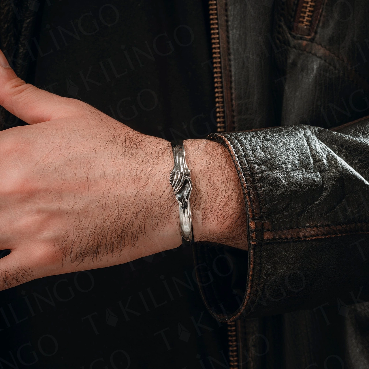 925 Ayar Gümüş Dost Arkadaş Temalı Model Açık Cuff Hediye Erkek Bileklik Gümüş