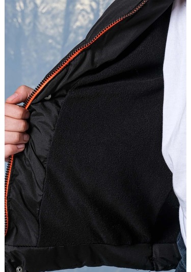 Kapüşonlu İçi Polar Astarlı Erkek Çocuk Şişme Mont Siyah