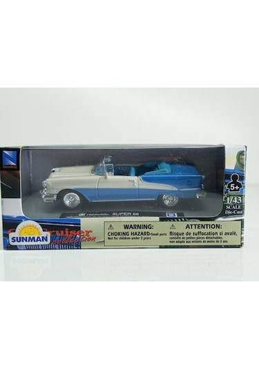 Dianomi 1:43 Oldsmobile Süper 88 Cabriolet