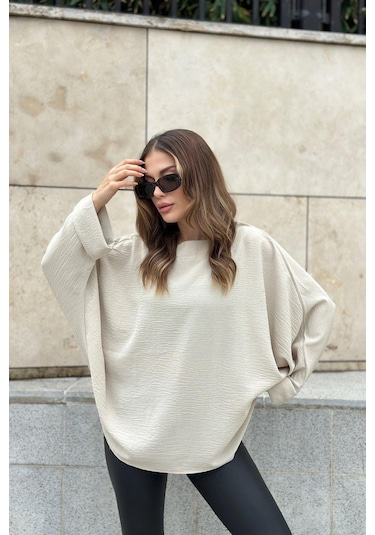 Kadın Bej Airobin Yarasa Duble Kol Salaş Bluz Ekstra Oversize Yuvarlak Yaka - Tesettüre Uygun Bej
