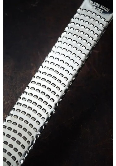 Fortunelane Yeşil Ergonomik Paslanmaz Çelik Rendeleyici - Peynir, Portakal, Çikolata İçin, Lavabo Güvenli, Koruyucu Kapaklı