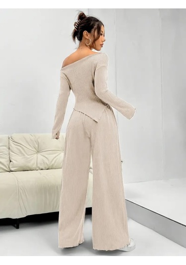 Kadın Uzun Kollu Omuzlardan Açık Asimetrik Kesim Kaşkorse Bluz Ve Pantolon Ikili Pantolon Bej Kadın Uzun Kollu Omuzlardan Açık Asimetrik Kesim Kaşkorse Bluz Ve Pantolon Ikili Pantolon Bej