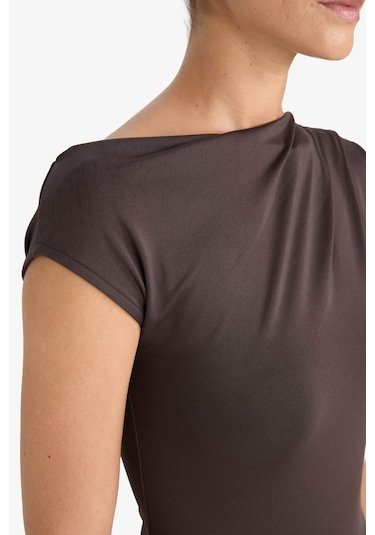 Defacto Slim Fit Dar Kesim Asimetrik Bluz F7297ax25aubn340 Kahve