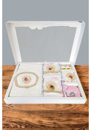 10 Parça Pembe Çiçek Hastane Çıkışı Ve 4 Parça Bebek Bornoz Seti Ekru - Pembe