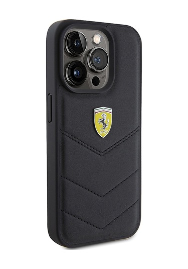 İphone Uyumlu 15 Pro Kılıf Ferrari Lisanslı Deri Dikişli Arka Yüzey Metal Logo Tasarımlı Siyah