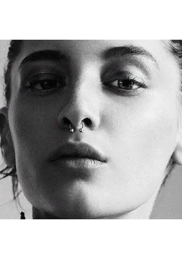 Spikes Titanyum Septum Halka Küpe, Daire Şeklinde Piercing Gülümseme 81794537 Siyah