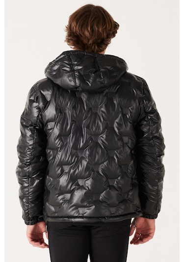 Wrangler Regular Fit Normal Kesim Kapüşonlu Siyah Şişme Mont W232274001 Siyah