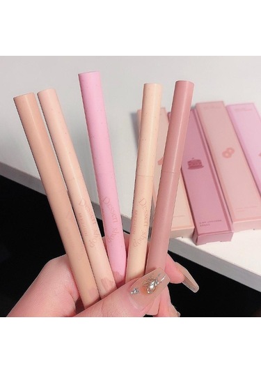 Süt Mat Pürüzsüz 3D Dudak Kalemi 06