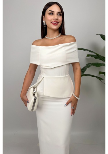 Vivenza Gül Detaylı Omuz Açık Kayık Yaka Uzun Beyaz Abiye Elbise, Nişan Ve Davet Zarafeti Beyaz