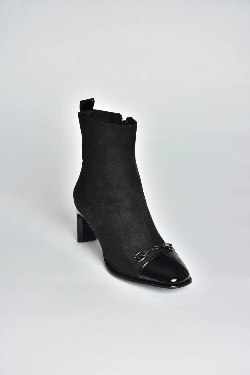 V820284602 Siyah Süet Kalın Topuklu Kadın Bot Siyah-Süet