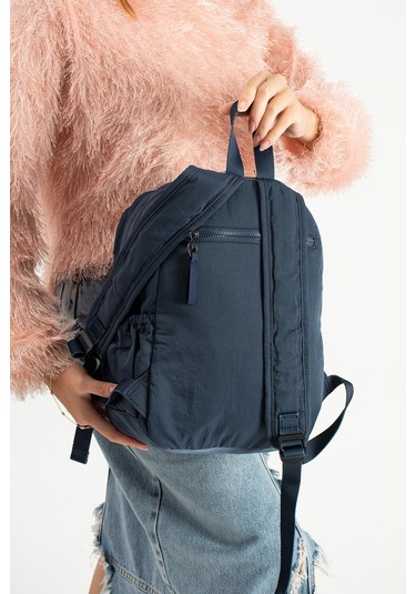Yumuşak Dokulu Ultra Hafif, Esnek Ve Su Geçirmez Polyamid Kumaş Sırt Çantası Lacivert Model: 571-13-14a Lacivert