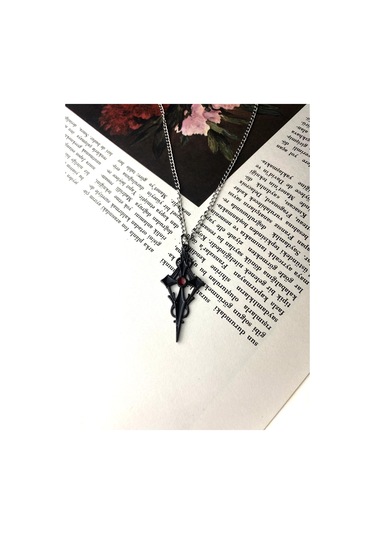 Siyah Renk Kırmızı Mineli Detaylı Haç Figürü Gotik Kolye Çok REnkli