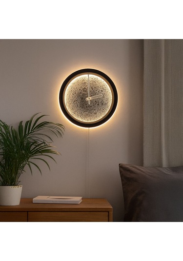 Ay Yüzeyi Temalı Işıklı Dekoratif Duvar Saati Beyaz