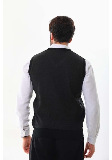 Pelikan Erkek Desenli V Yaka Süveter 9602 Füme