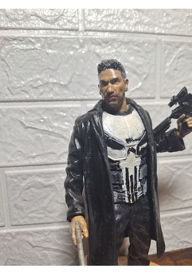 The Punisher Frank Castle El Yapımı Koleksiyon Figürü 27 Cm