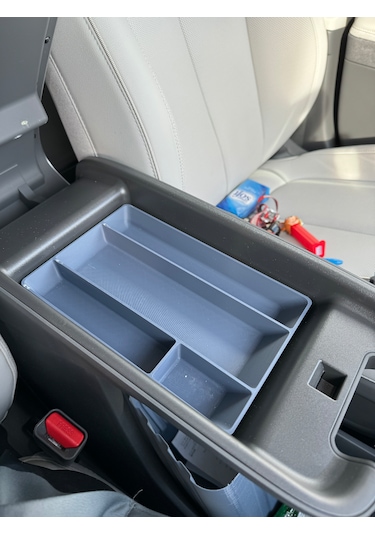 Hyundai Ioniq 5 Süet Kaplı Orta Konsol Düzenleyici