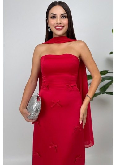 Lilina Straplez Fiyonk Detaylı Şal Aksesuarlı Uzun Kırmızı Abiye Elbise Kırmızı