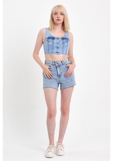 Kadın Önü Düğmeli Cep Detaylı Askılı Denim Crop Açık Mavi