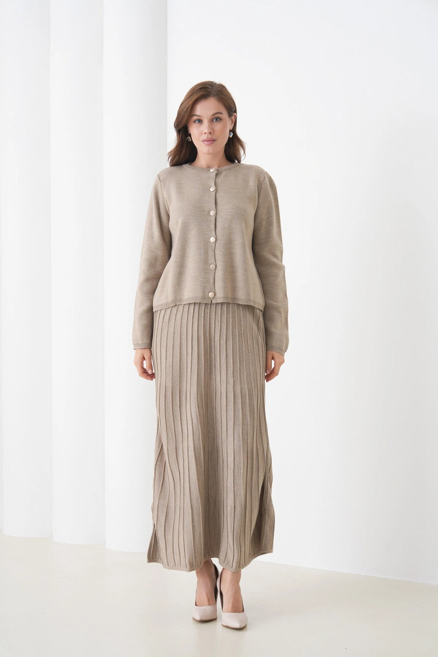 Kadın Pileli Etek Kazağı Düğmeli Tesettüre Uygun Örgü Triko Etekli Ceket Takım Vizon