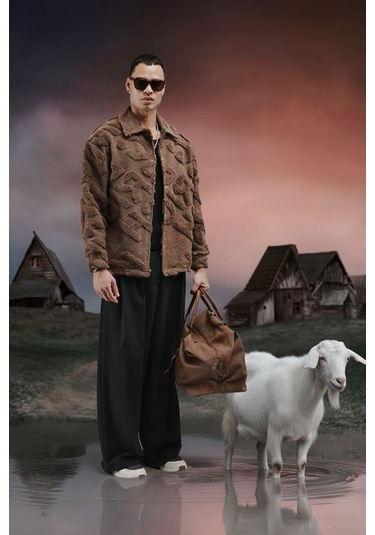 Oversize Önü Çıtçıt Kapamalı Astarsız Ve Cepsiz Peluş Ceket Kahverengi