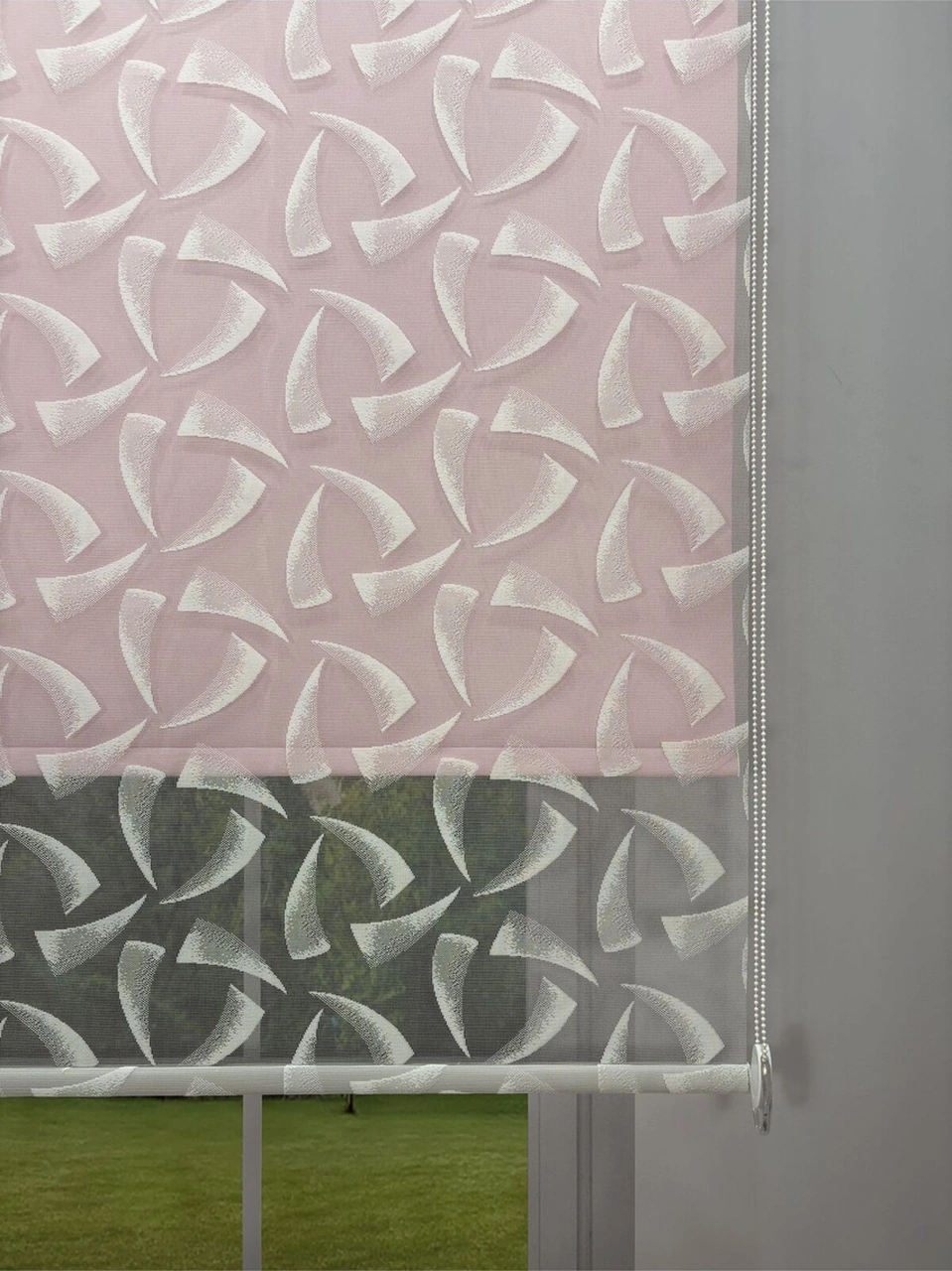 Nova Serisi Üç Yaprak Desenli Çift Mekanizmalı Beyaz Tül Pembe Stor Perde Pembe