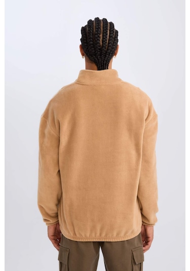 DeFacto Comfort Regular Fit Rahat Kalıp Dik Yaka Baskılı Polar Sweatshirt C7793AX24AUBN124 Kahve Kahverengi DeFacto Comfort Regular Fit Rahat Kalıp Dik Yaka Baskılı Polar Sweatshirt C7793AX24AUBN124 Kahve Kahverengi