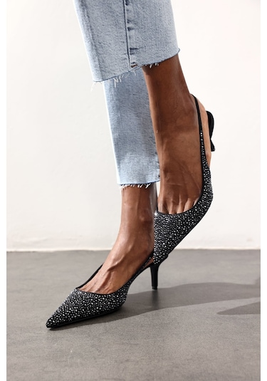 5In1Canpolat Siyah Taşlı Sivri Burun Slingback 26014