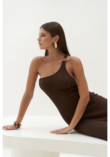 Mai Collection Mai Studios Co. Endah Halka Detaylı Asimetrik Kahve Uzun Triko Elbise Kahve