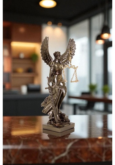 Kanatlı Adalet Tanrıçası Themis Biblosu