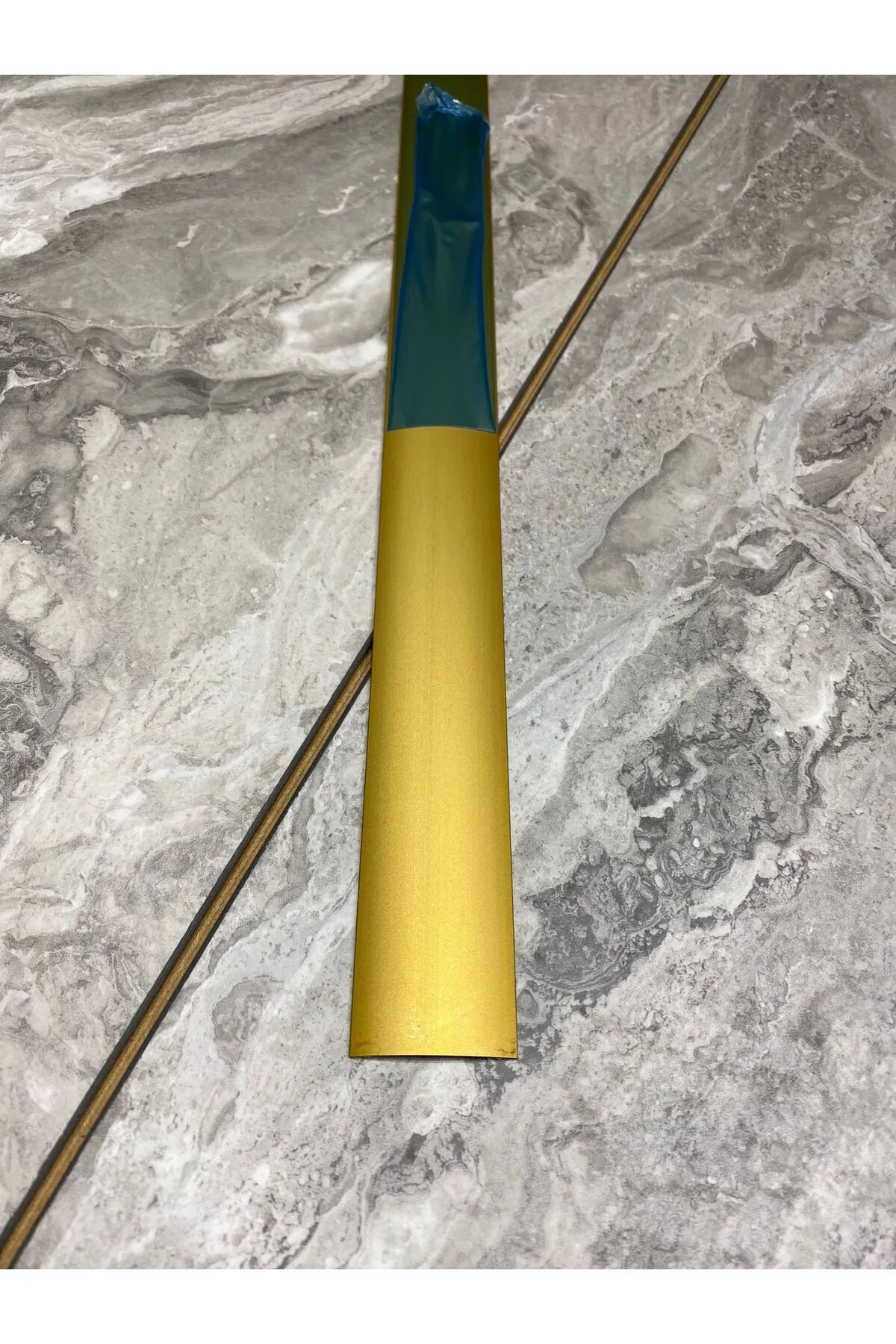 Kapı Eşik Profili Parke Kapı Altı Çıtası Yapışkanlı Alüminyum Altın Rengi Gold 90cm