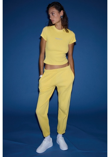 Lıora  Kadın 2'li Set Comfort Fit Desenli Dokulu Kumaş Lastikli Paça Hardal Eşofman Takımı