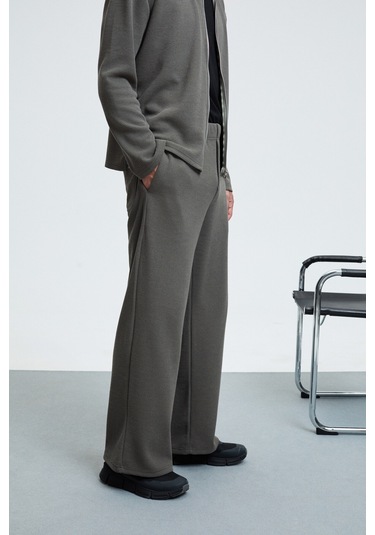 LACHLAN Erkek Waffle Özel Dokulu Kordonlu Süs Etiketli Koyu Gri Pantolon