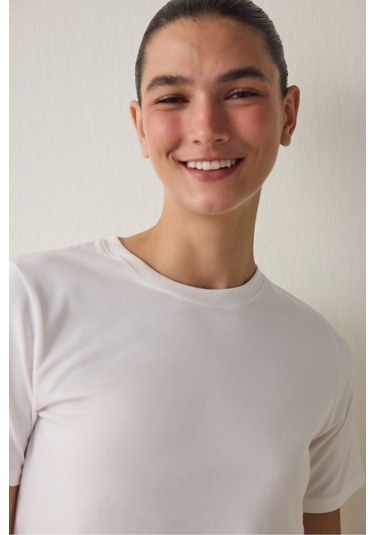 Penti Kırık Beyaz Basic Regular Fit Tişört