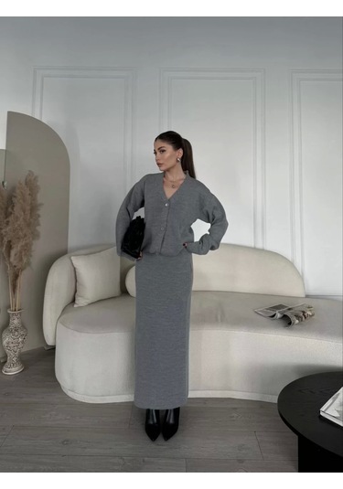 V Yaka 3 Düğmeli Hırka Takım Triko İkili Etekli - Gri Gri