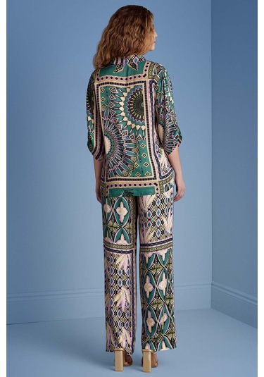 Gömlek Yaka Çok Renkli Desenli Gömlek Çok Renkli