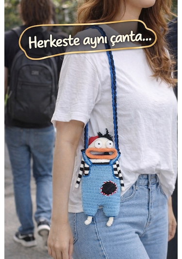 Tulum Giymiş Şapşik Telefon Çantası Çok Renkli