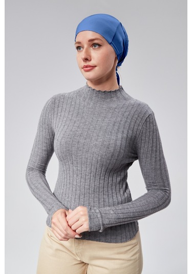 Kadın Tesettür Likralı Penye Dikişsiz Kaymaz Düz Bağlamalı Bone Açık Kot