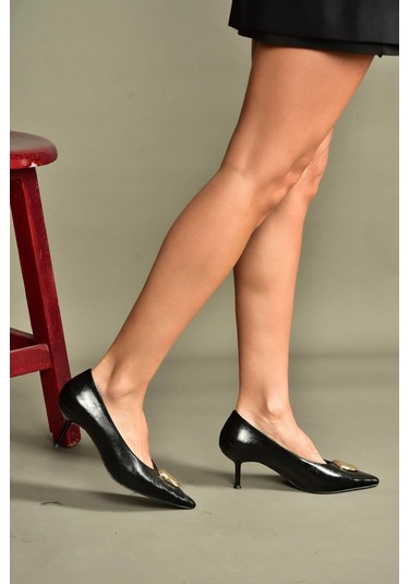 V820621760 Siyah Rustik İnce Topuklu Sivri Burun Kadın Ayakkabı Siyah