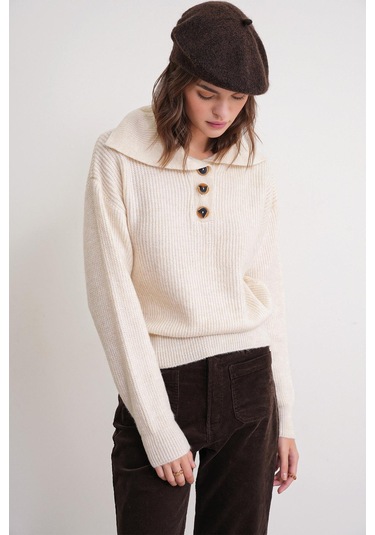 6900 Kadın Düğmeli Devrik Yaka Triko Kazak Naturel Naturel