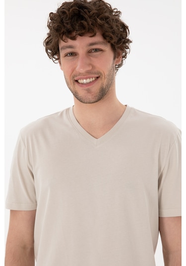 U.S. Polo Assn. Erkek Regular Fit  V Yaka Taş Basic Tişört 50305858-VR049