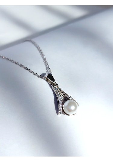 Gümüş İnci V Tasarım Işıltılı Kadın Kolye Doğum Günü Hediye