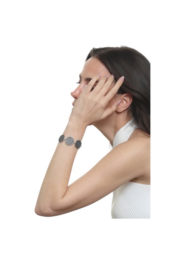 Labalaba Kadın Antik Gümüş Kaplama Zincir Bağlantılı Kabartma Dokulu Geometrik Tasarım Bileklik Gümüş