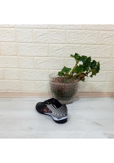 Kinetix Bruno J Bjk Tf Siyah-beyaz Çocuk Halısaha Ayakkabı 001