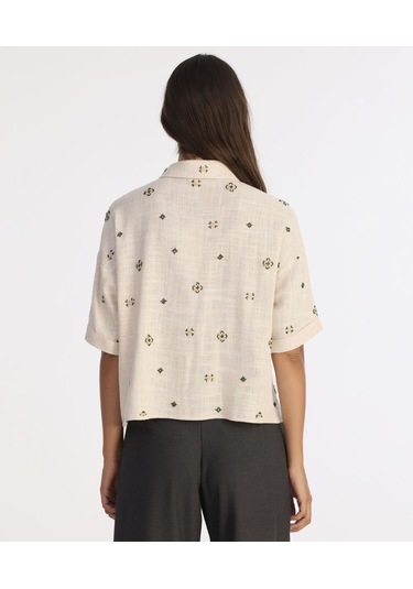 Yargıcı Regular Gömlek Yaka Kısa Kol Gömlek 25kkgm6004x 368 Ekru
