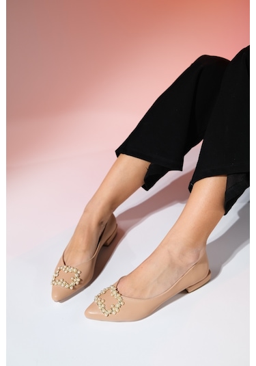 Luvishoes Ghent Bej Cilt İnci Taşlı Kadın Babet Ayakkabı Bej