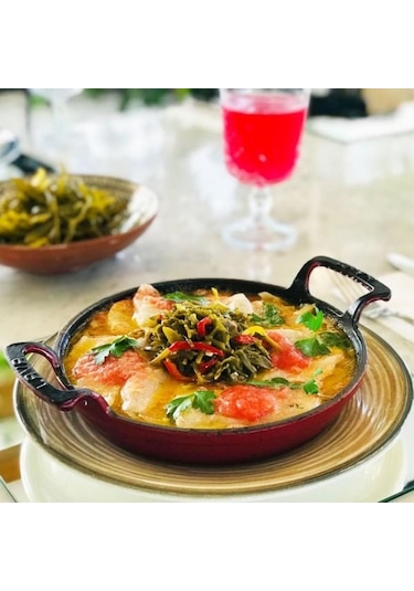 Lava Yuvarlak Kulplu Tava ve Ahşap Altlıklı. Çap(Ø) 20cm. -